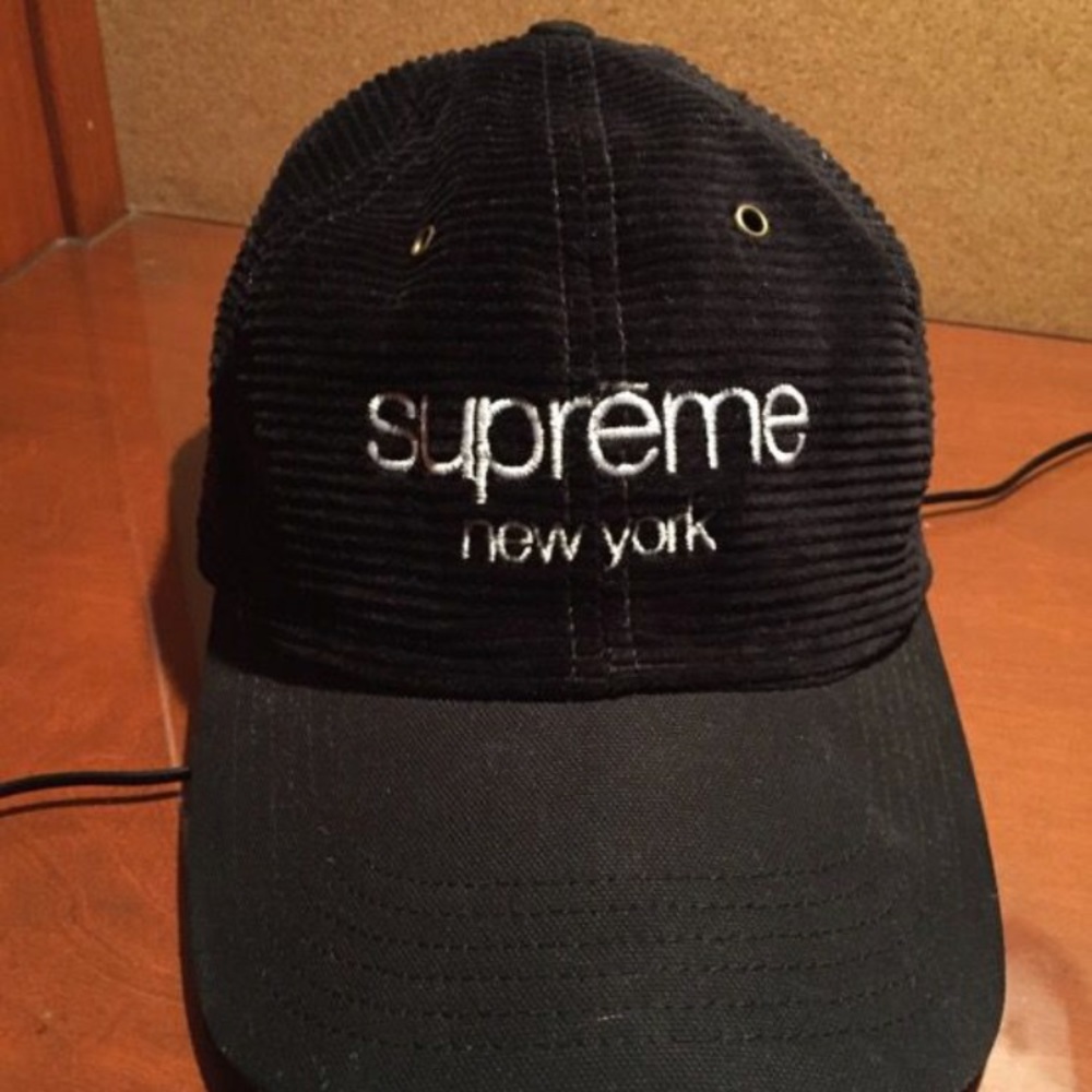 SUPREME hat - Picture 2 of 2